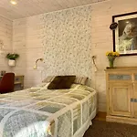 Guest house Kakupesa Puhkemaja Hara