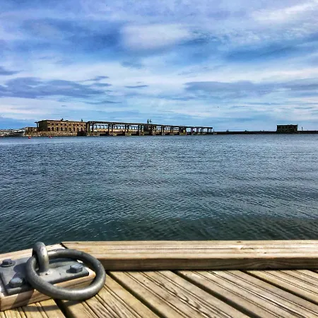 ゲストハウス Kakupesa Puhkemaja